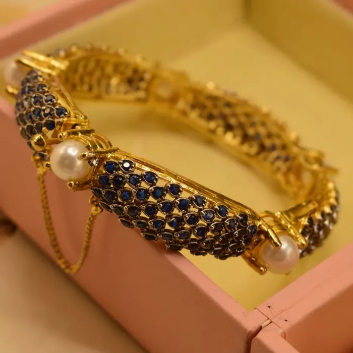 Elegant Design Zircon Stone Gold Plated Kara in Dark Blue