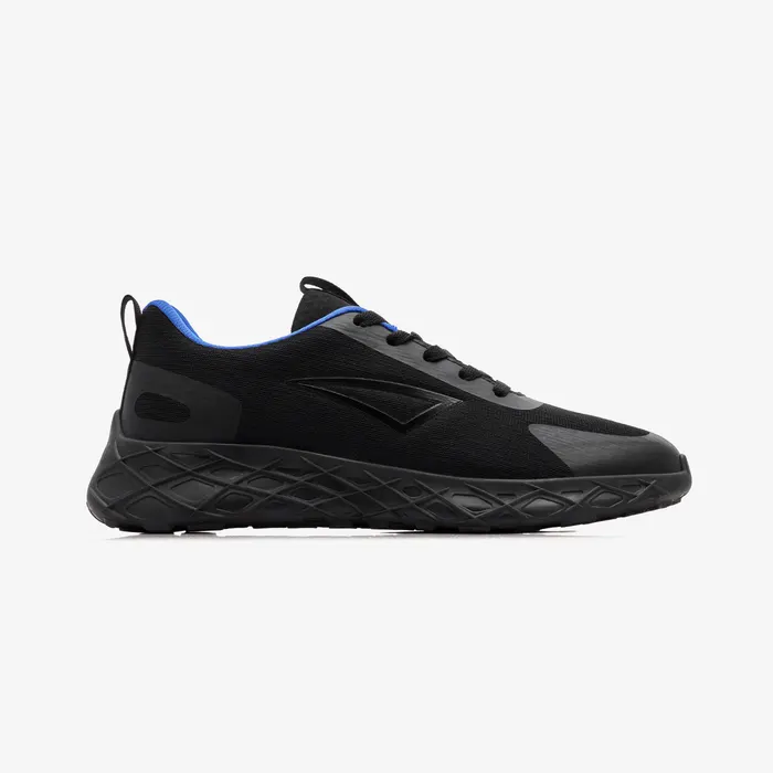Men's Chunky Lace up Sneakers in Black, main view