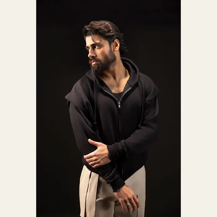 Black Cropped Pronounced Shoulder Hoodie